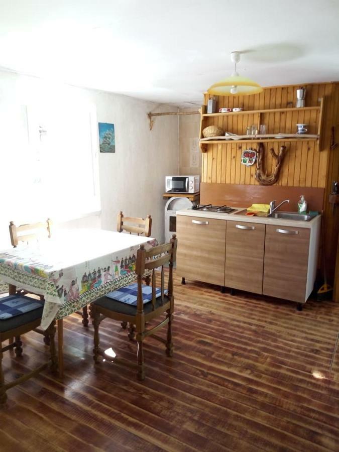 Apartman Dinko Lubenice Exterior photo